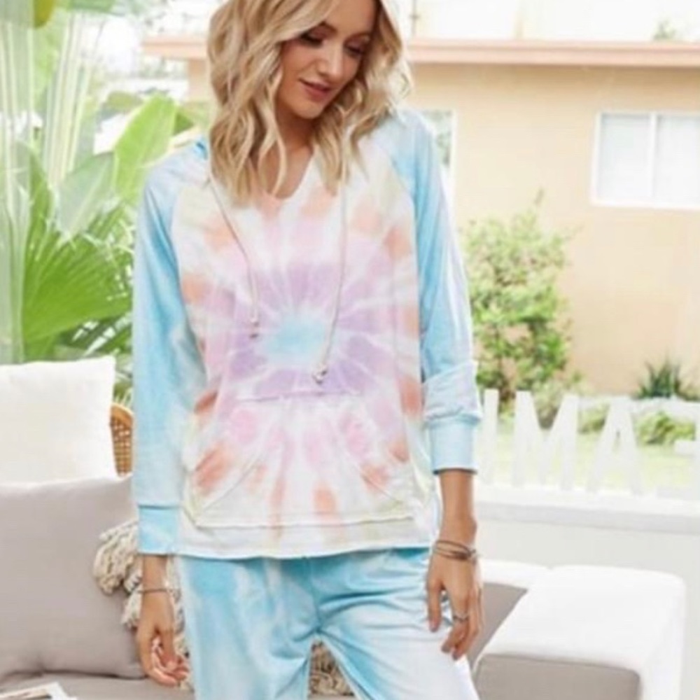 Amazing Tie Dye Lounge Set 🍷